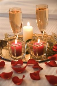 Decoracion-con-velas-para-una-noche-romantica-4