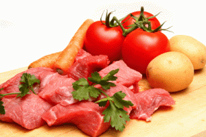 evita el consumo de carnes rojas si sufres de estreñimiento