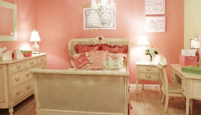 decoracion en rosa para habitacion infantil