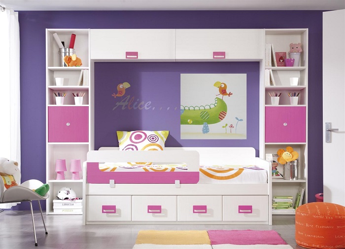 decoración de una habitación infantil de niñas