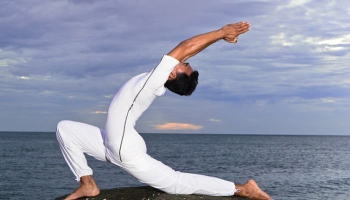 ejercicios de yoga para adelgazar Luna creciente